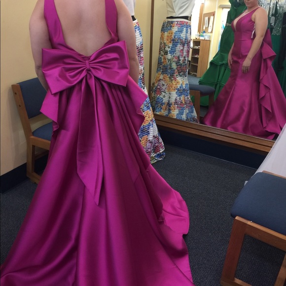 Prom Dress - Picture 4 of 4